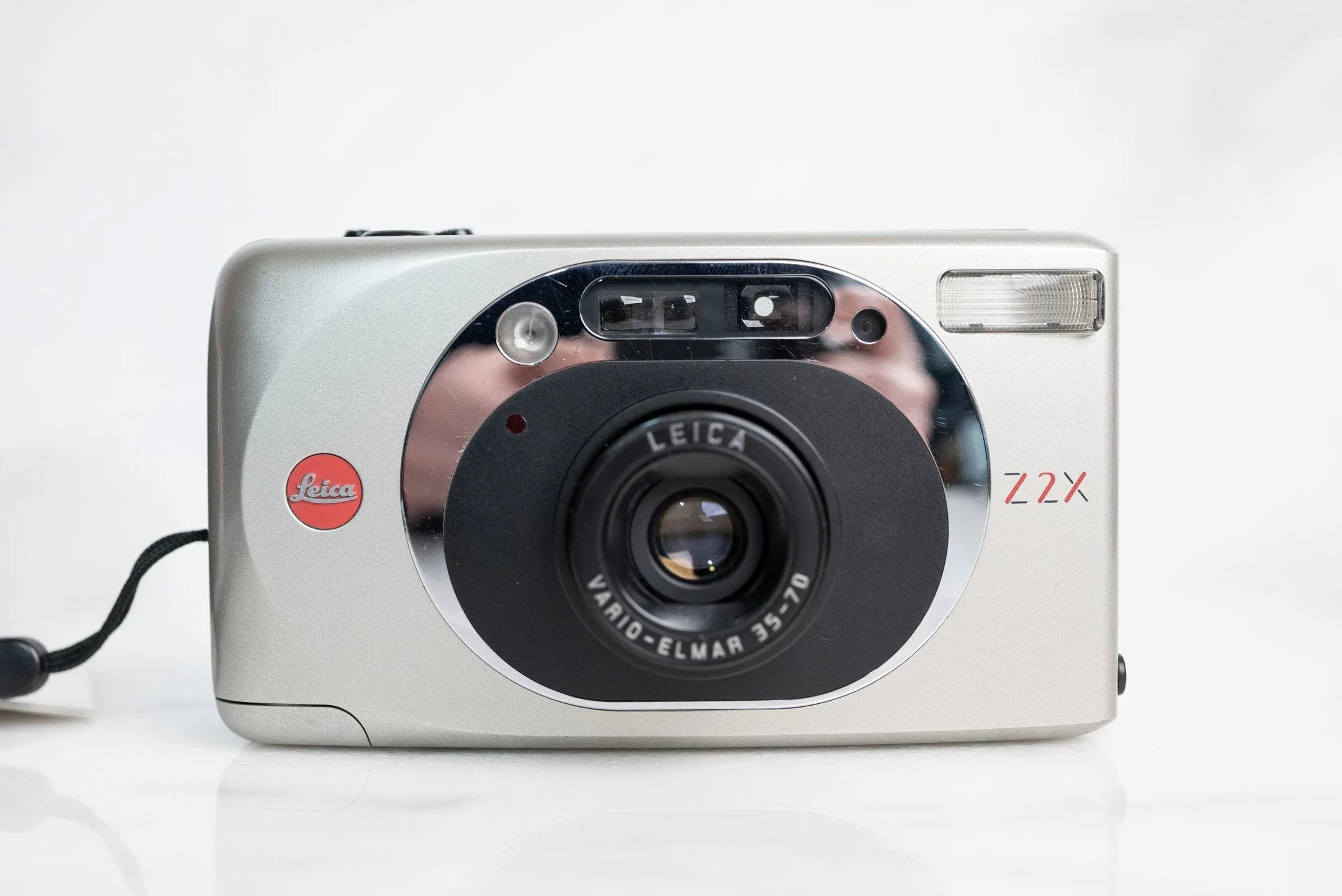 Leica Z2X Point and Shoot 35mm Film Camera with Leica Case, Strap